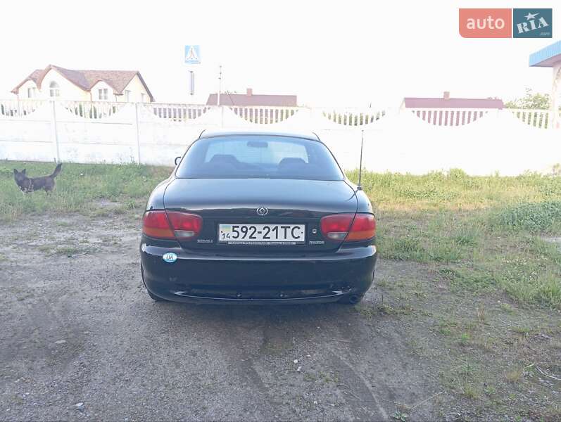 Седан Mazda 626 1995 в Дубно