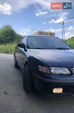 Седан Mazda 626 1999 в 