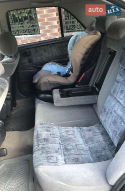 Седан Mazda 626 1999 в 