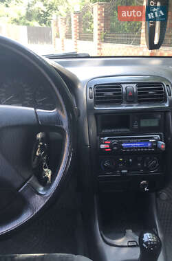 Седан Mazda 626 1999 в 