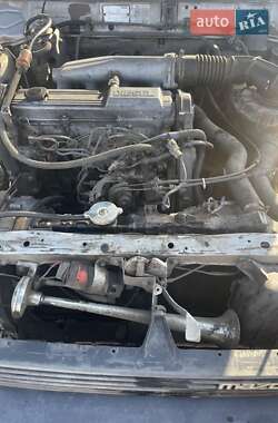 Седан Mazda 626 1986 в Марганце