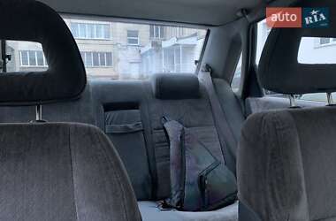 Седан Mazda 626 1989 в Хмельницькому