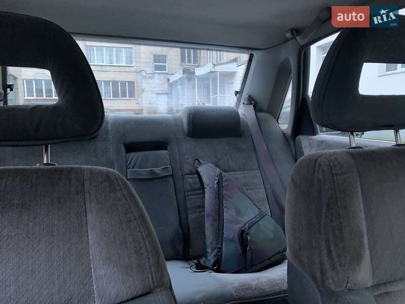 Mazda 626 1989