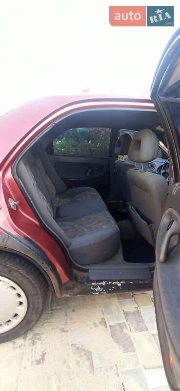 Седан Mazda 626 1993 в Нежине