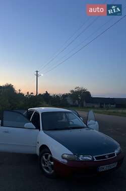Седан Mazda 626 1993 в Ровно