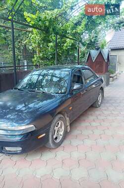 Седан Mazda 626 1997 в Черновцах
