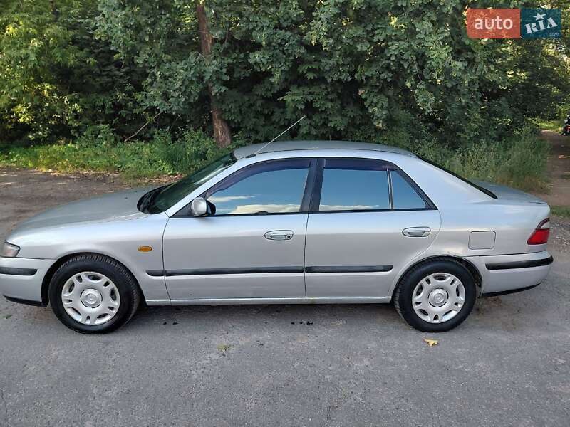 Седан Mazda 626 1998 в Киеве