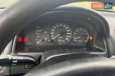 Хэтчбек Mazda 626 1998 в 