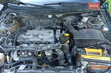 Хэтчбек Mazda 626 1999 в 