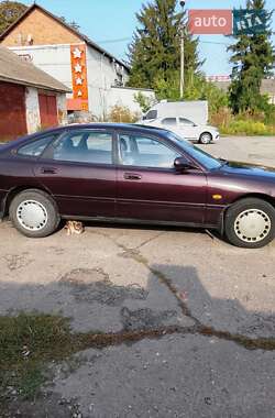 Хэтчбек Mazda 626 1992 в 