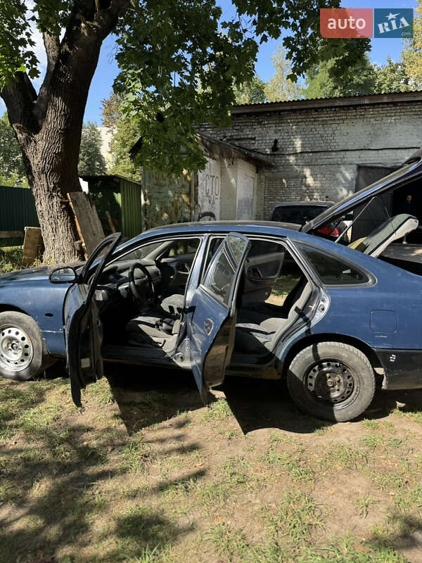 Хэтчбек Mazda 626 1994 в Шостке