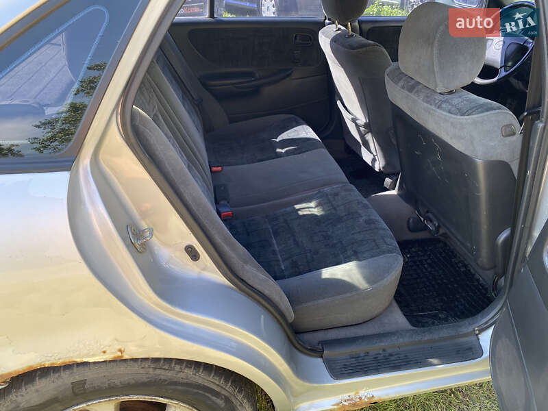 Хетчбек Mazda 626 1999 в Києві