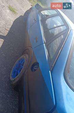 Купе Mazda 626 1987 в 