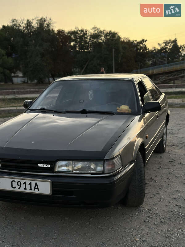 Mazda 626 1989