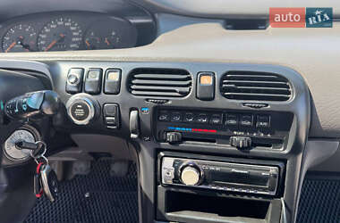 Седан Mazda 626 1993 в 