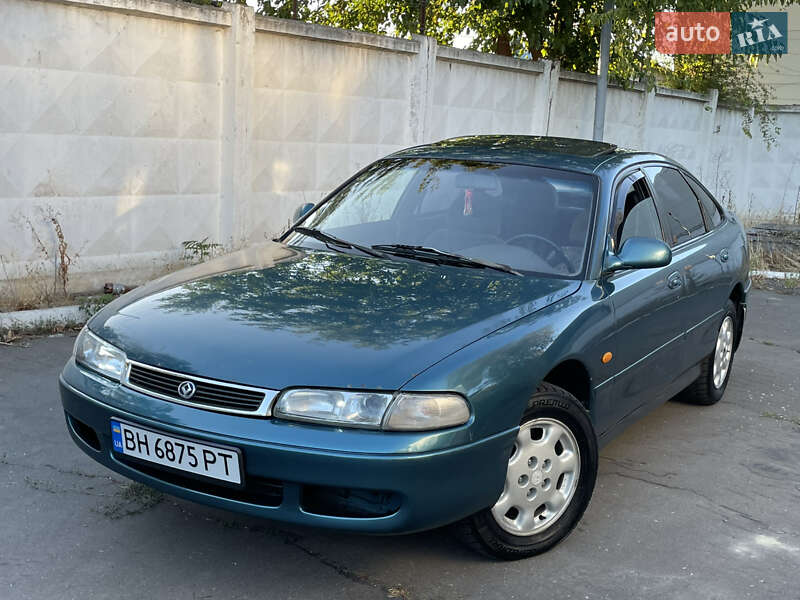 Хэтчбек Mazda 626 1991 в 
