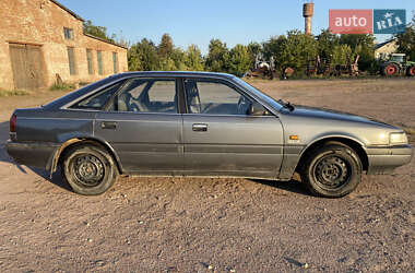 Хэтчбек Mazda 626 1988 в 