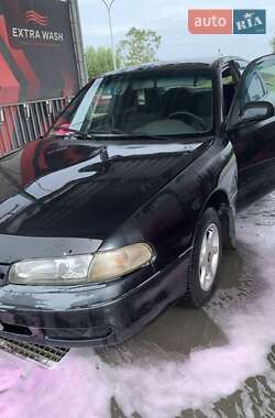 Седан Mazda 626 1993 в Мостиске