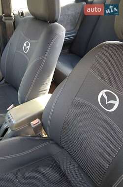 Хэтчбек Mazda 626 1988 в 