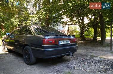 Хэтчбек Mazda 626 1988 в 