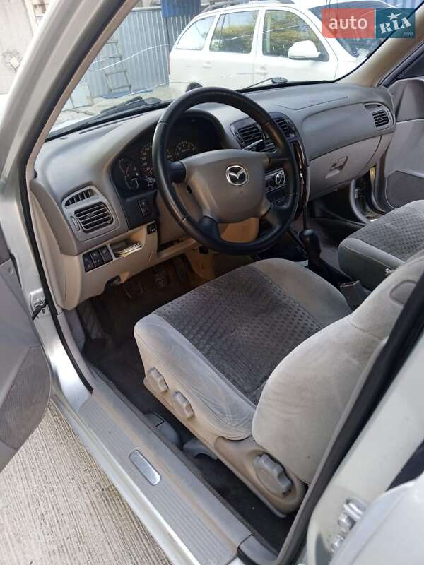 Універсал Mazda 626 2001 в Києві