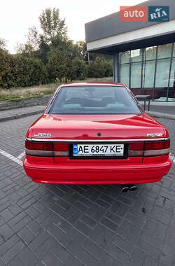 Седан Mazda 626 1988 в 
