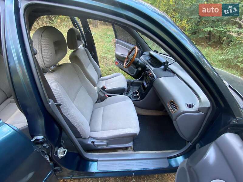 Седан Mazda 626 1993 в Броварах