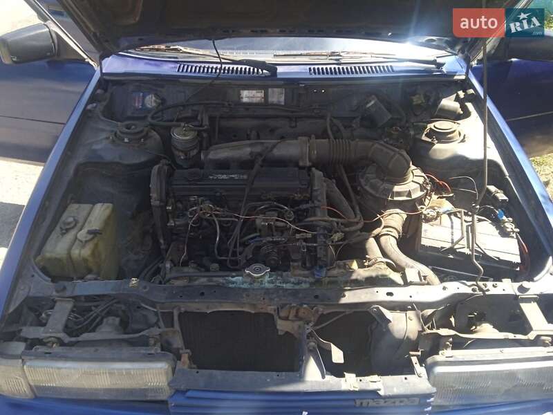 Хэтчбек Mazda 626 1986 в Лозоватке