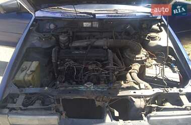 Хэтчбек Mazda 626 1986 в 
