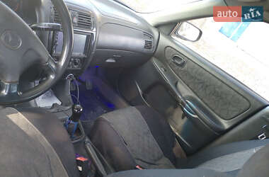 Седан Mazda 626 1999 в 
