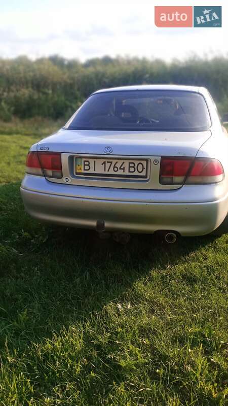 Седан Mazda 626 1994 в Кривом Роге