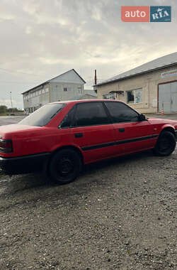 Седан Mazda 626 1989 в 
