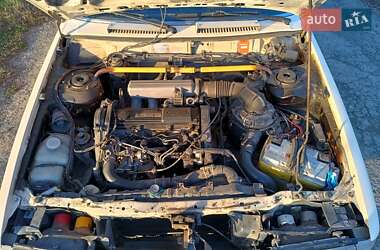 Седан Mazda 626 1987 в 