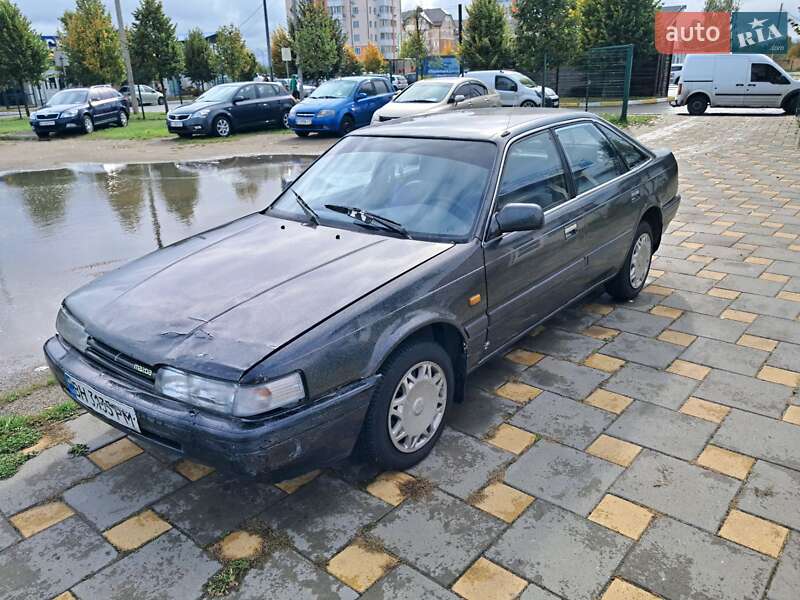 Хэтчбек Mazda 626 1988 в Буче