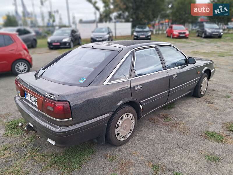 Хэтчбек Mazda 626 1988 в Буче