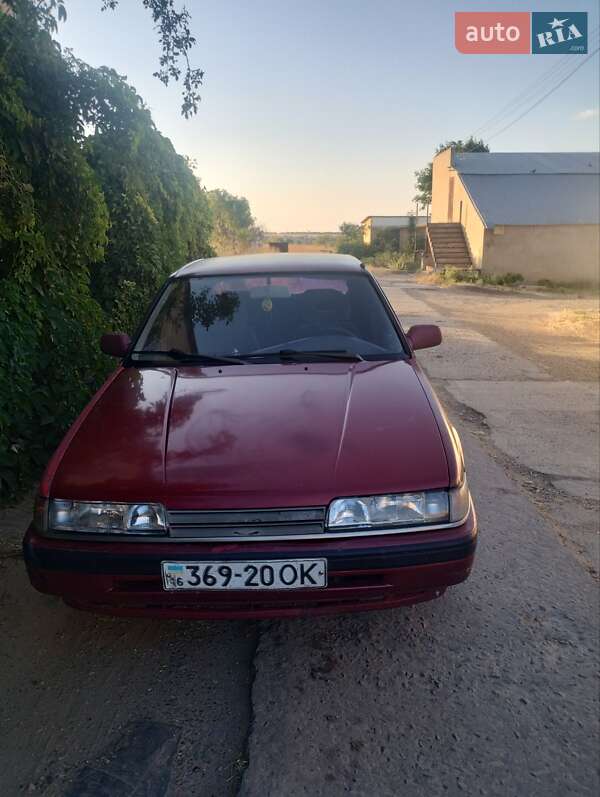 Седан Mazda 626 1991 в Одессе