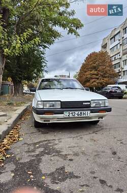 Седан Mazda 626 1987 в Николаеве