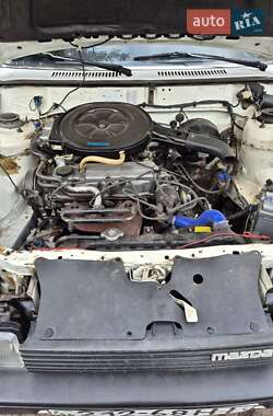 Седан Mazda 626 1987 в 