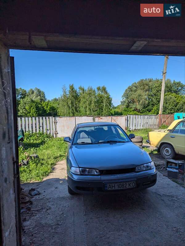 Седан Mazda 626 1996 в Прилуках