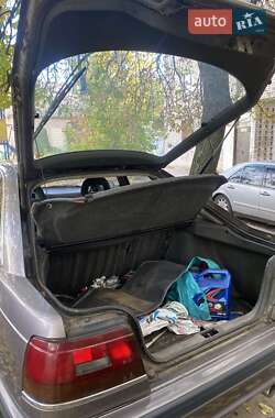 Хэтчбек Mazda 626 1990 в 