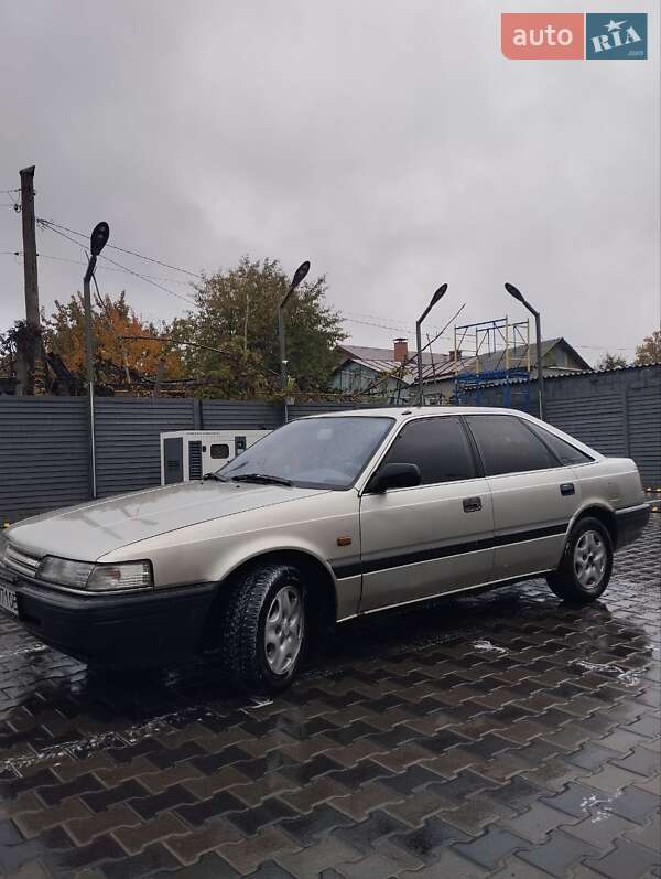 Хетчбек Mazda 626 1988 в Харкові фото 2 Хетчбек Mazda 626 1988 в Харкові