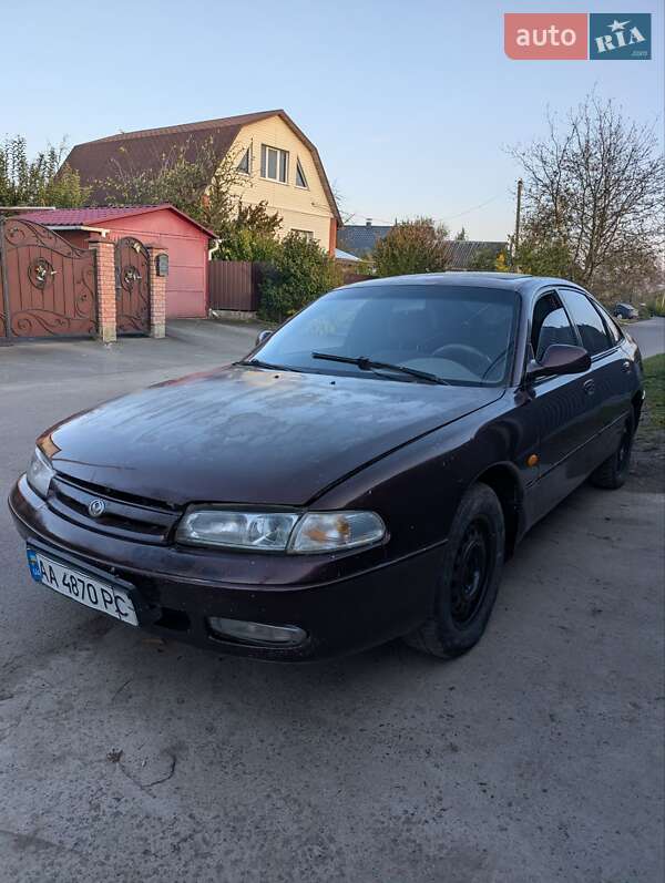 Седан Mazda 626 1992 в Ярмолинцах