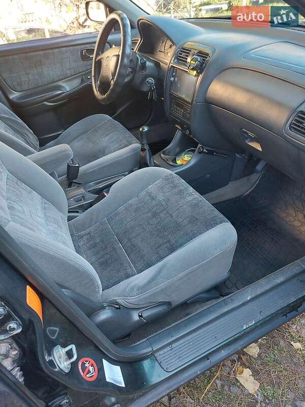 Седан Mazda 626 1997 в Липовце