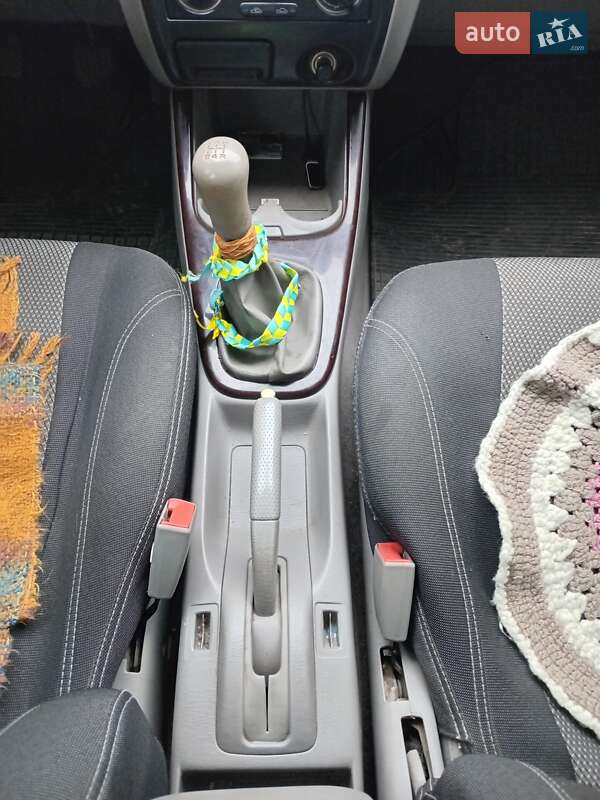 Седан Mazda 626 2001 в Білій Церкві