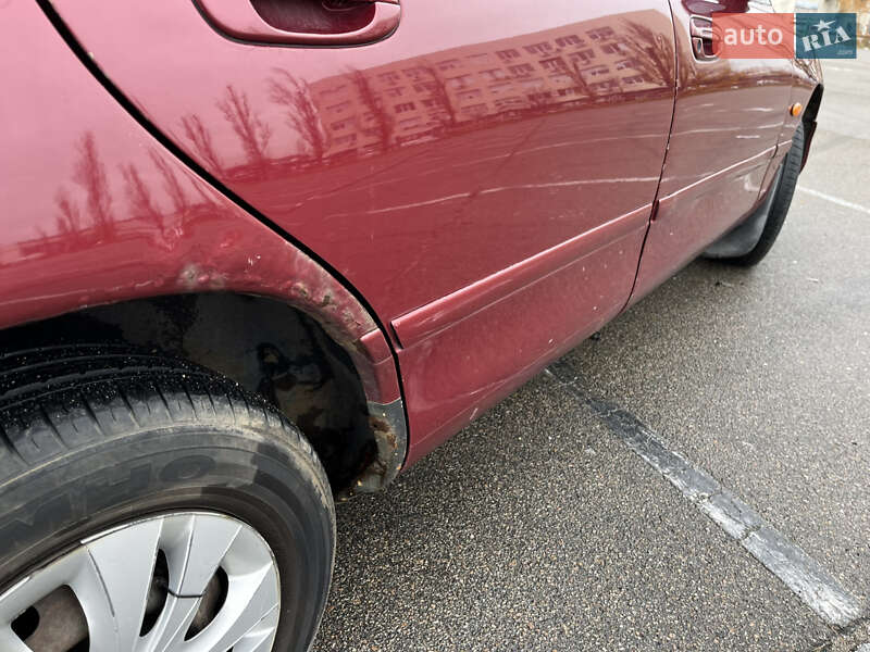 Седан Mazda 626 1995 в Києві