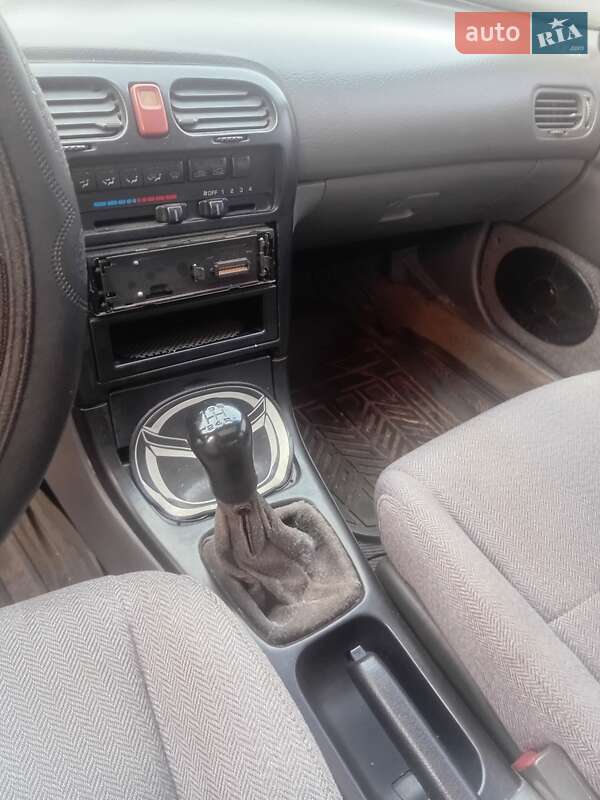 Седан Mazda 626 1992 в Николаеве