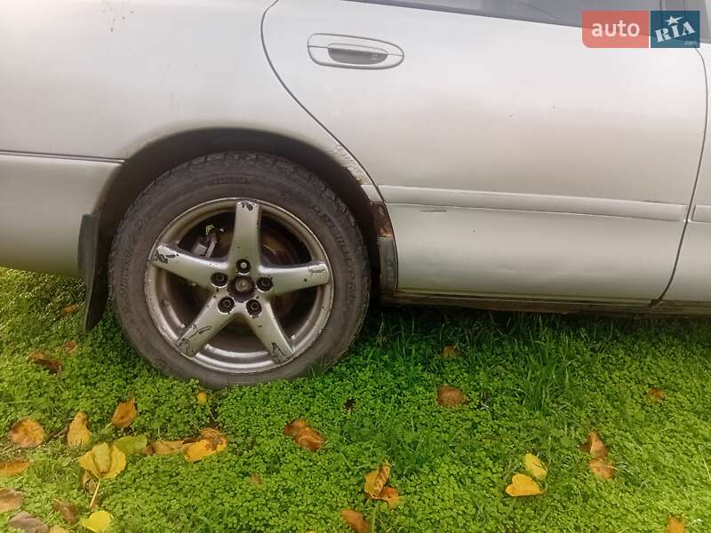 Седан Mazda 626 1992 в Николаеве