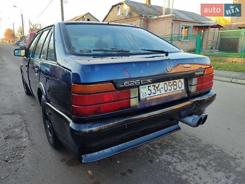 Хэтчбек Mazda 626 1986 в Луцке