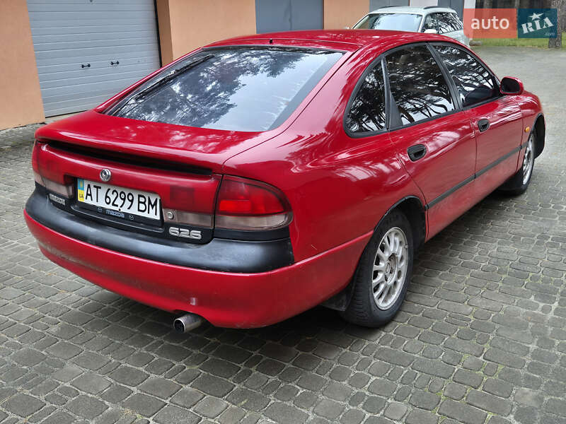 Седан Mazda 626 1994 в Славуте
