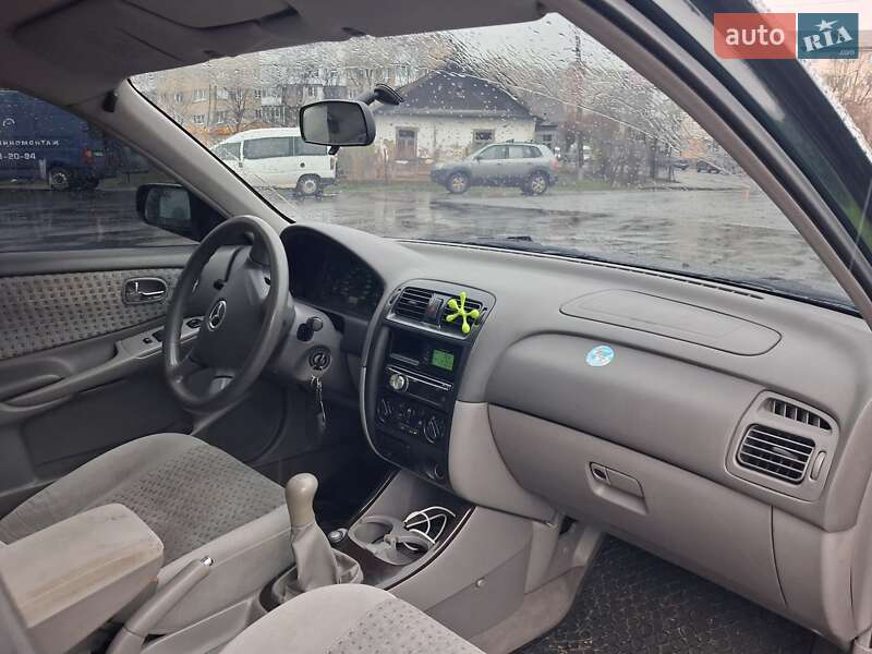 Хэтчбек Mazda 626 2000 в Калуше